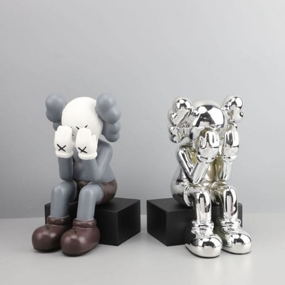 Фигура KAWS Teona Фигура KAWS Teona