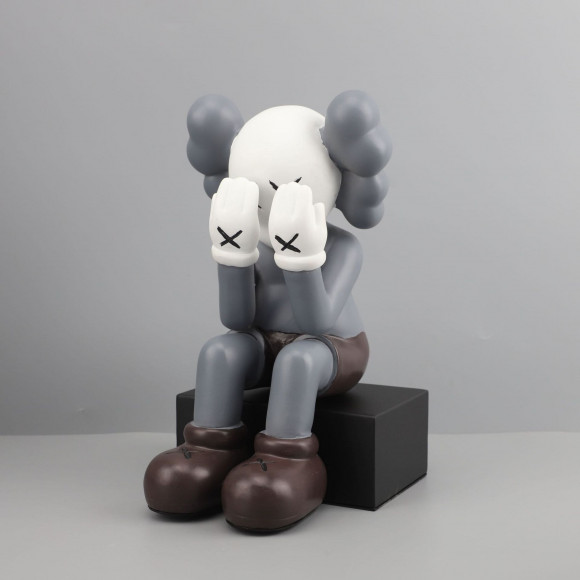 Фигура KAWS Teona Фигура KAWS Teona